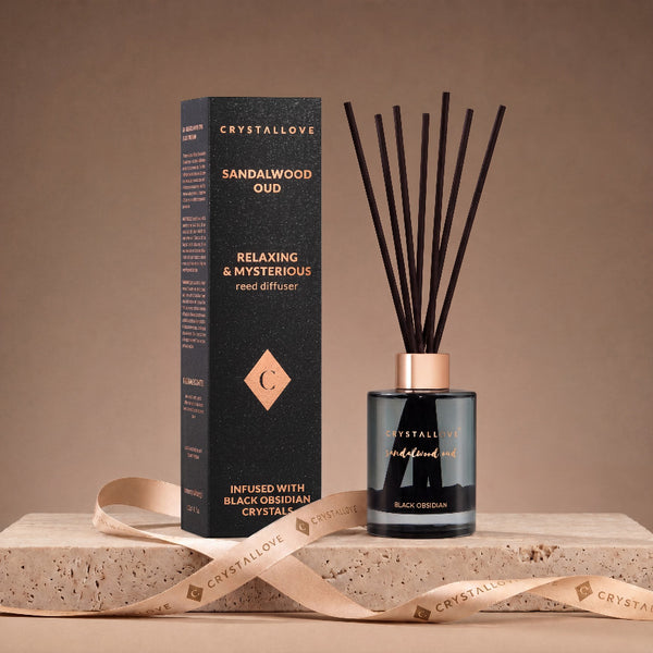 CRYSTALLOVE Sandalwood Oud & Black Obsidian Dyfuzor Zapachowy z patyczkami i czarnym obsydianem 120 ml