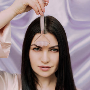 crystallove masażer do twarzy 3D karbowany - kwarc różowy