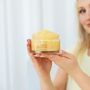 CRYSTALLOVE Cukrowy peeling do ciała z pyłem z kryształu górskiego | Clear Quartz Shimmer Body Scrub
