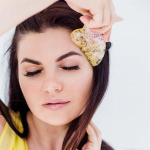 crystallove płytka do masażu gua sha z bursztynu cytrynowego - bursztyn