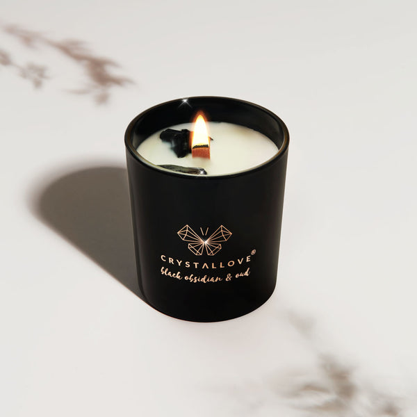 crystallove świeca sojowa z czarnym obsydianem - oud