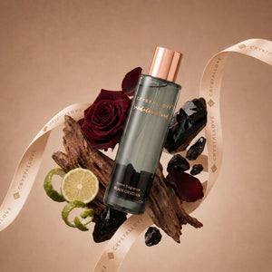 CRYSTALLOVE Sandalwood Oud & Black Obsidian mgiełka zapachowa do wnętrz 100 ml