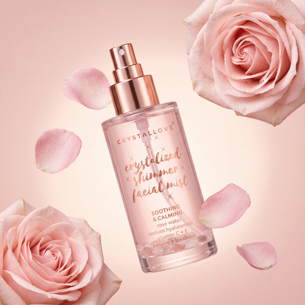 Różana mgiełka do twarzy CRYSTALLOVE Rose Quartz Shimmer Facial Mist z hydrolatem różanym, kwasem hialuronowym i bisabololem