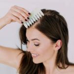 crystallove grzebień do masażu skóry głowy z jadeitu - jade comb