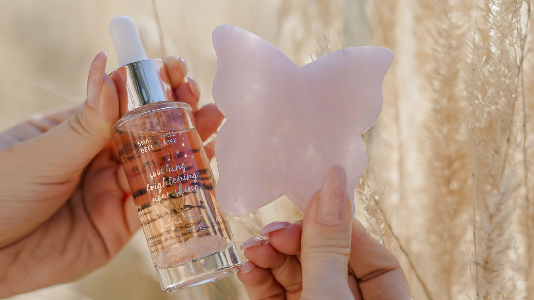 CRYSTALLOVE serum do twarzy z kwarcem różowym – naturalna pielęgnacja i ukojenie skóry