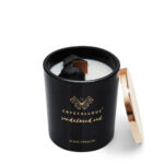 CRYSTALLOVE Świeca sojowa z czarnym obsydianem - drzewo sandałowe oud 400g