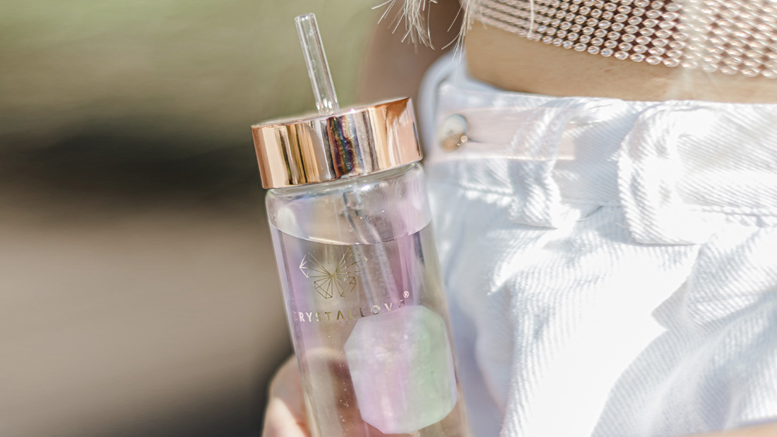 crystallove crystal water bottle - clear quartz hologram