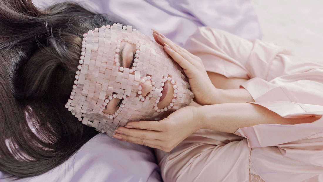 Luksusowa maska na twarz z kwarcu różowego - CRYSTALLOVE