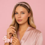 Akcesoria do włosów CRYSTALLOVE – opaska i jedwabna gumka z naturalnym kamieniem