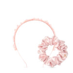 Zestaw do włosów z kwarcem różowym i jedwabną gumką w odcieniu pudrowego różu – CRYSTALLOVE