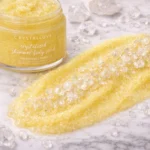 Peeling do ciała z kryształem górskim CRYSTALLOVE – peeling z naturalnymi kryształami